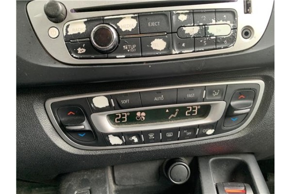 Recambio de mandos climatizador para renault grand scénic iii (jz0/1_) 1.5 dci referencia OEM IAM 275103596R  