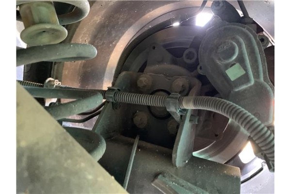 Recambio de mangueta trasero derecha para renault grand scénic iii (jz0/1_) 1.5 dci referencia OEM IAM 430423884R  