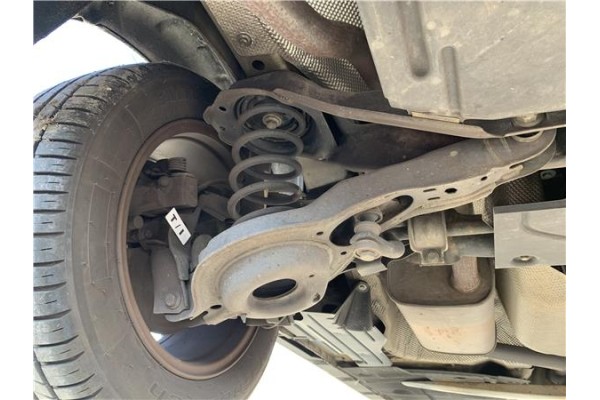 Recambio de puente trasero para ford focus berlina (cew) 1.0 business referencia OEM IAM 2320059  