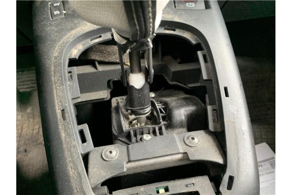 Recambio de palanca de cambio para renault grand scénic iii (jz0/1_) 1.5 dci referencia OEM IAM 8201062921  