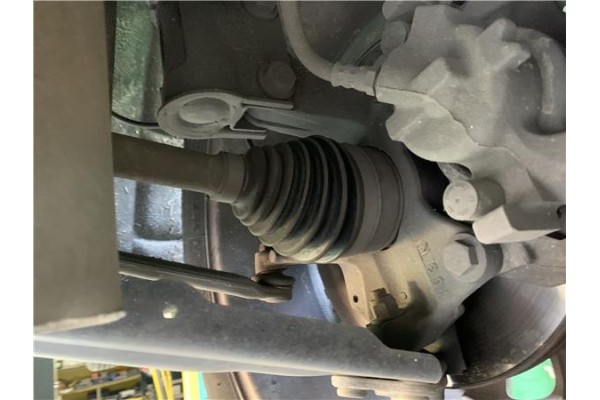 Recambio de palier delantero izquierdo para renault grand scénic iii (jz0/1_) 1.5 dci referencia OEM IAM 8200788672 391013387R 