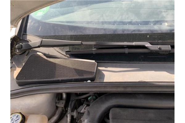 Recambio de brazo limpiaparabrisas delantero derecho para ford focus berlina (cew) 1.0 business referencia OEM IAM 1868603  