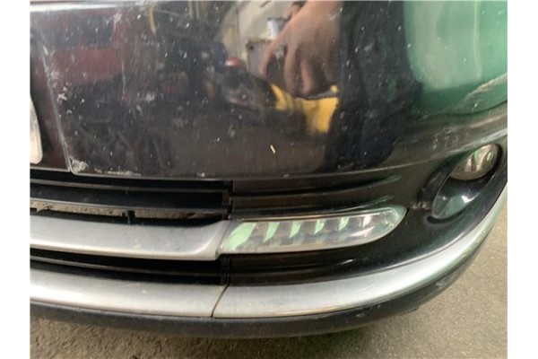 Recambio de piloto led defensa delantero izquierdo para renault grand scénic iii (jz0/1_) 1.5 dci referencia OEM IAM 266055020R 