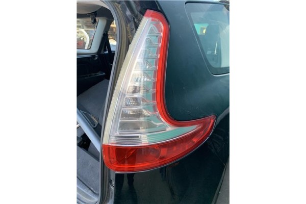 Recambio de piloto trasero derecho para renault grand scénic iii (jz0/1_) 1.5 dci referencia OEM IAM 265501650R  