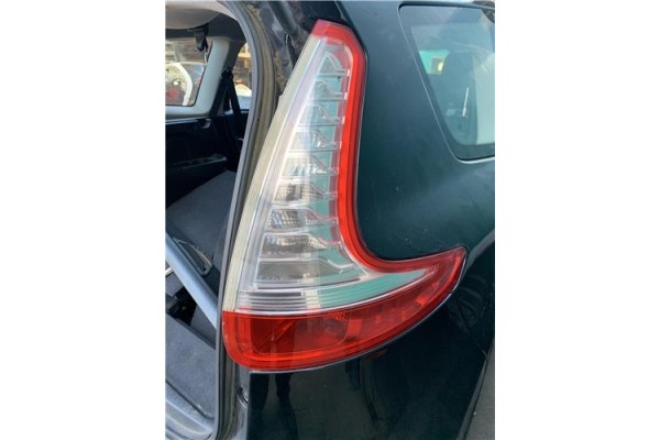 Recambio de piloto trasero derecho para renault grand scénic iii (jz0/1_) 1.5 dci referencia OEM IAM 265501650R  