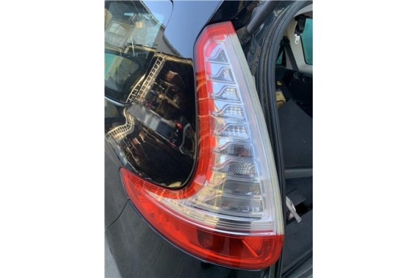 Recambio de piloto trasero izquierdo para renault grand scénic iii (jz0/1_) 1.5 dci referencia OEM IAM 265550548R  