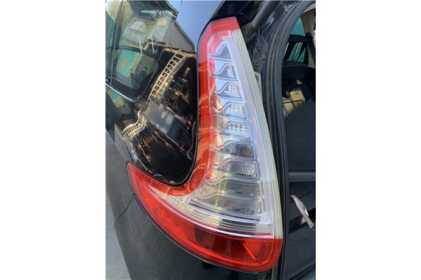 Recambio de piloto trasero izquierdo para renault grand scénic iii (jz0/1_) 1.5 dci referencia OEM IAM 265550548R  