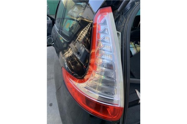 Recambio de piloto trasero izquierdo para renault grand scénic iii (jz0/1_) 1.5 dci referencia OEM IAM 265550548R  