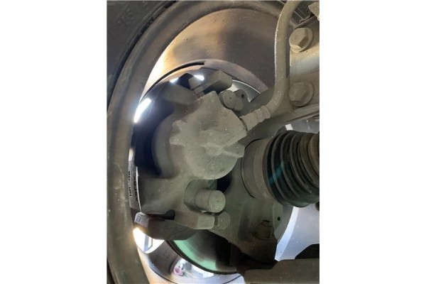 Recambio de pinza freno delantero derecha para renault grand scénic iii (jz0/1_) 1.5 dci referencia OEM IAM 410010303R  