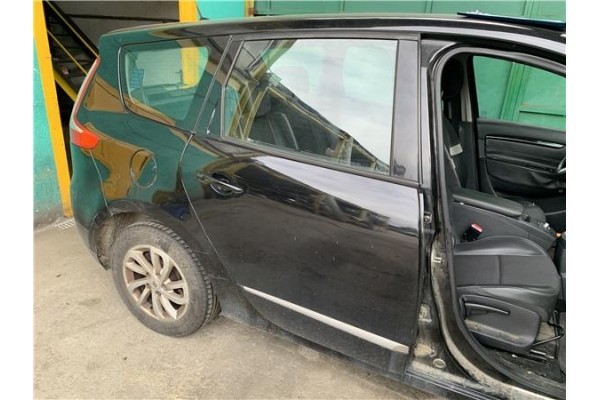 Recambio de puerta trasero derecha para renault grand scénic iii (jz0/1_) 1.5 dci referencia OEM IAM 821006386R 821006014R 