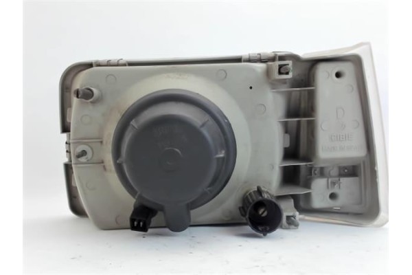 Recambio de faro delantero dcho para seat marbella 0.8 ce referencia OEM IAM 67628060  