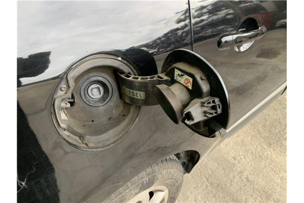 Recambio de tapa exterior combustible para renault grand scénic iii (jz0/1_) 1.5 dci referencia OEM IAM 788300005R 781200018R 