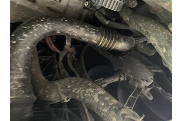 Recambio de tubo intercooler para renault grand scénic iii (jz0/1_) 1.5 dci referencia OEM IAM 8200796570  