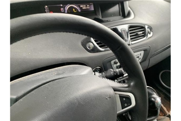 Recambio de volante para renault grand scénic iii (jz0/1_) 1.5 dci referencia OEM IAM 484009812R  