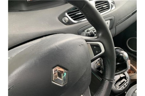 Recambio de volante para renault grand scénic iii (jz0/1_) 1.5 dci referencia OEM IAM 484009812R  