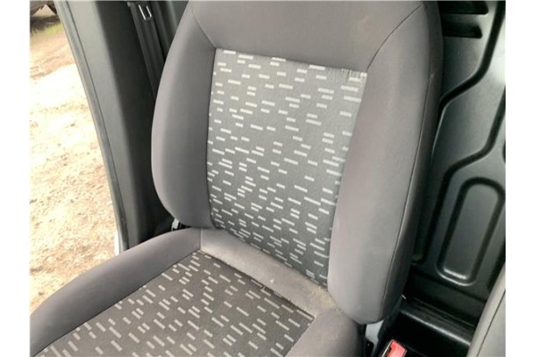 Recambio de asiento delantero derecho para opel combo d 1.3 cargo l1h1 2,2t referencia OEM IAM 95511957  