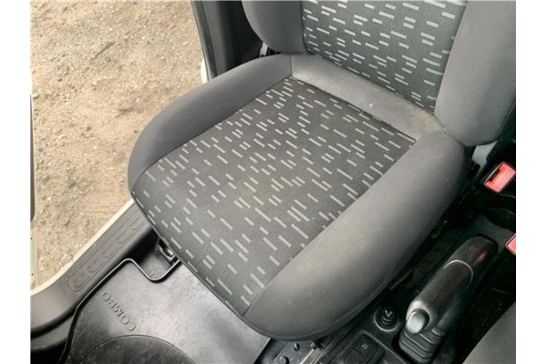 Recambio de asiento delantero derecho para opel combo d 1.3 cargo l1h1 2,2t referencia OEM IAM 95511957  