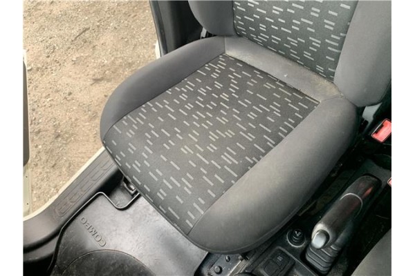 Recambio de asiento delantero derecho para opel combo d 1.3 cargo l1h1 2,2t referencia OEM IAM 95511957  