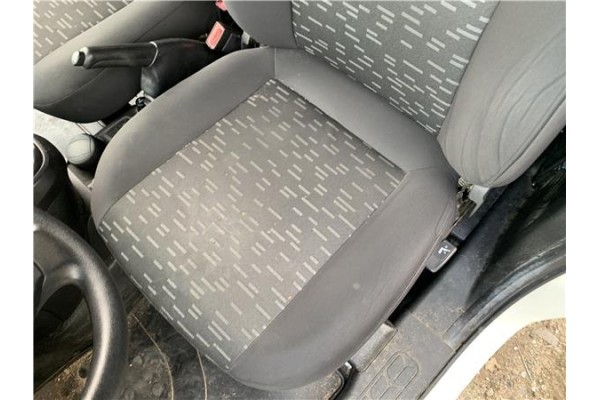 Recambio de asiento delantero izquierdo para opel combo d 1.3 cargo l1h1 2,2t referencia OEM IAM 95511926  