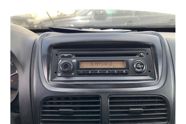 Recambio de autoradio para opel combo d 1.3 cargo l1h1 2,2t referencia OEM IAM 95510916  