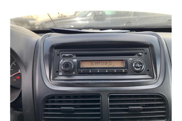 Recambio de autoradio para opel combo d 1.3 cargo l1h1 2,2t referencia OEM IAM 95510916  