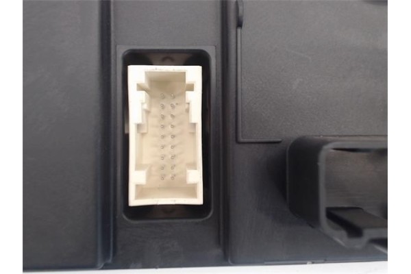 Recambio de mandos climatizador para renault scenic ii (jm) referencia OEM IAM 8200344842 69340017 