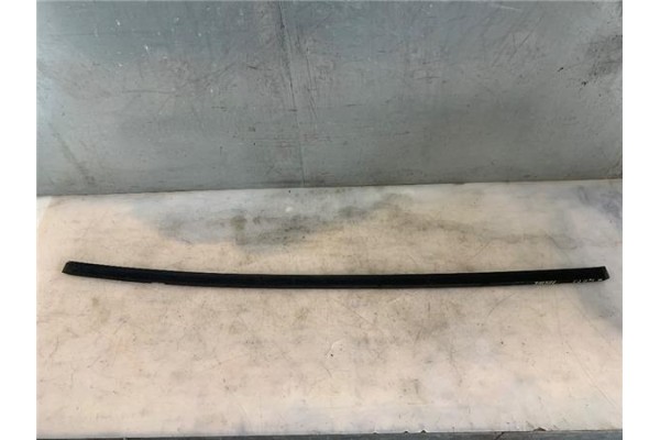 Recambio de barras de techo para citroen c2 1.4 hdi referencia OEM IAM 8320E3  