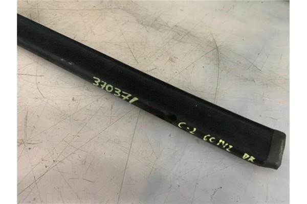 Recambio de barras de techo para citroen c2 1.4 hdi referencia OEM IAM 8320E3  