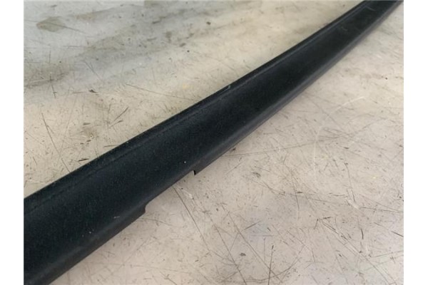 Recambio de barras de techo para citroen c2 1.4 hdi referencia OEM IAM 8320E3  