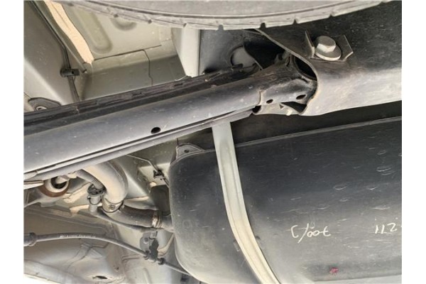 Recambio de brazo inferior trasero izquierdo para opel combo d 1.3 cargo l1h1 2,2t referencia OEM IAM 95515341 95527696 