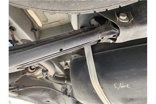 Recambio de brazo inferior trasero izquierdo para opel combo d 1.3 cargo l1h1 2,2t referencia OEM IAM 95515341 95527696 