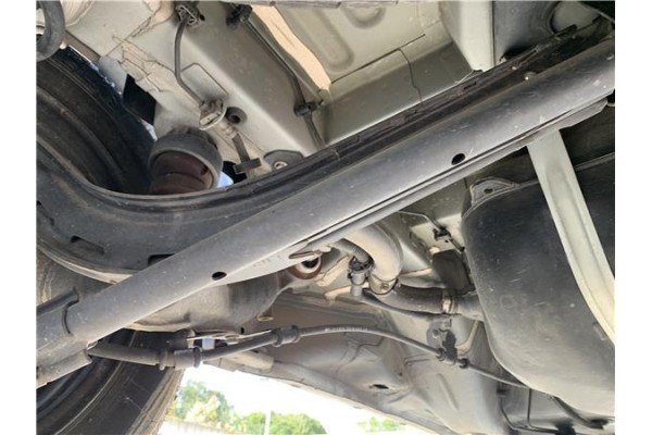 Recambio de brazo inferior trasero izquierdo para opel combo d 1.3 cargo l1h1 2,2t referencia OEM IAM 95515341 95527696 