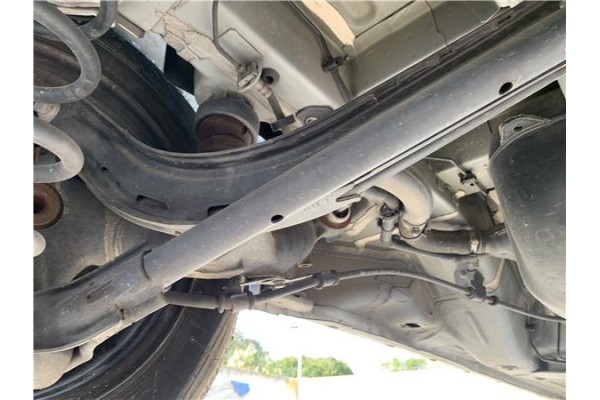 Recambio de brazo inferior trasero izquierdo para opel combo d 1.3 cargo l1h1 2,2t referencia OEM IAM 95515341 95527696 