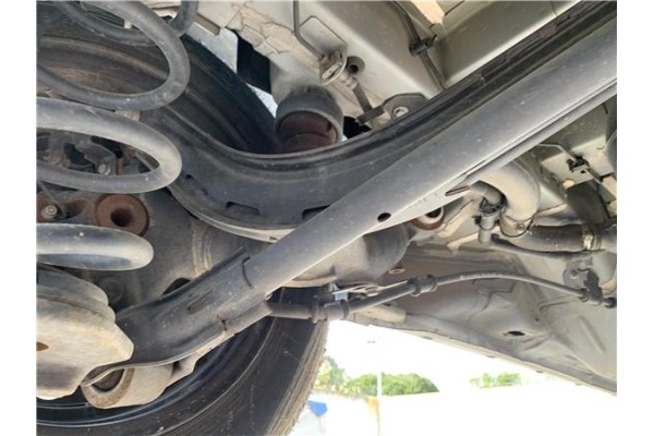 Recambio de brazo inferior trasero izquierdo para opel combo d 1.3 cargo l1h1 2,2t referencia OEM IAM 95515341 95527696 