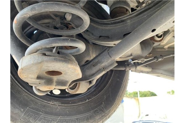 Recambio de brazo inferior trasero izquierdo para opel combo d 1.3 cargo l1h1 2,2t referencia OEM IAM 95515341 95527696 