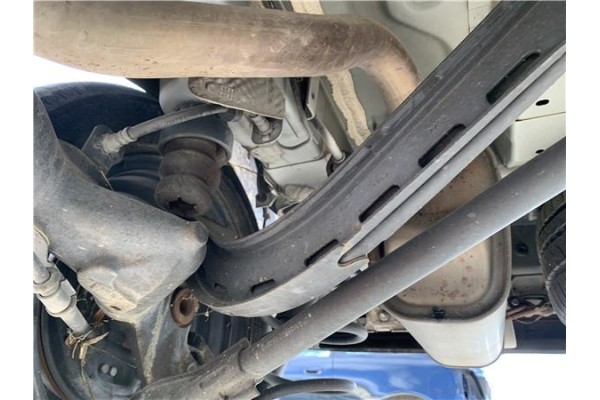 Recambio de brazo superior derecho suspension trasero para opel combo d 1.3 cargo l1h1 2,2t referencia OEM IAM 95515347  