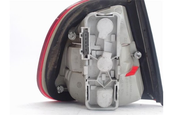 Recambio de piloto trasero derecho para seat cordoba berlina (6k2) referencia OEM IAM   