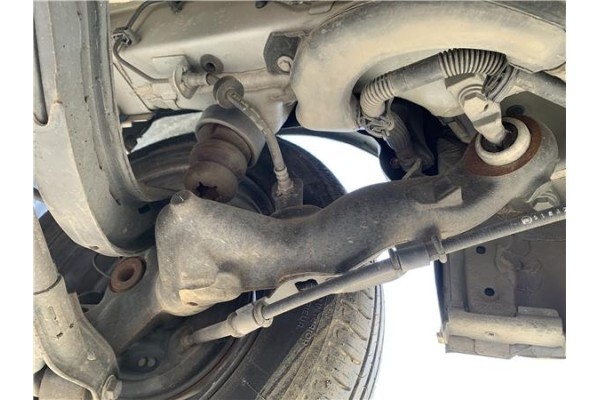 Recambio de brazo suspension trasero izquierdo para opel combo d 1.3 cargo l1h1 2,2t referencia OEM IAM 95520852  