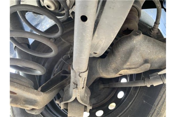 Recambio de brazo suspension trasero izquierdo para opel combo d 1.3 cargo l1h1 2,2t referencia OEM IAM 95520852  