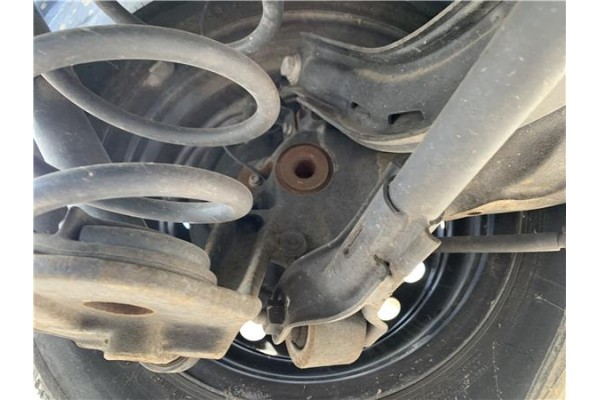 Recambio de brazo suspension trasero izquierdo para opel combo d 1.3 cargo l1h1 2,2t referencia OEM IAM 95520852  