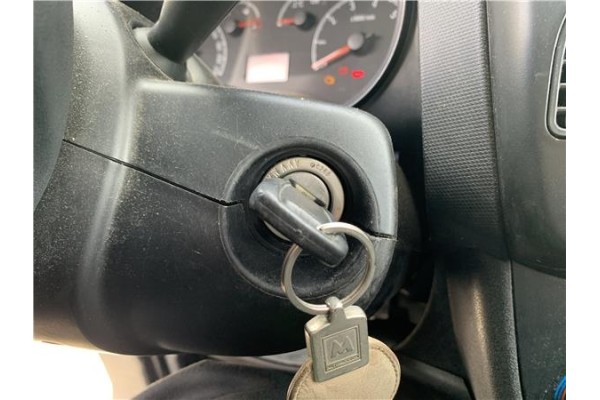 Recambio de clausor para opel combo d 1.3 cargo l1h1 2,2t referencia OEM IAM 95599622  