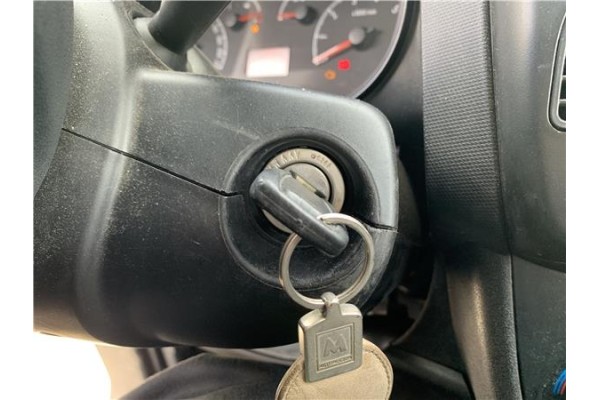 Recambio de clausor para opel combo d 1.3 cargo l1h1 2,2t referencia OEM IAM 95599622  