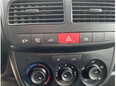 INTERRUPTOR LUCES EMERGENCIA 95524530 