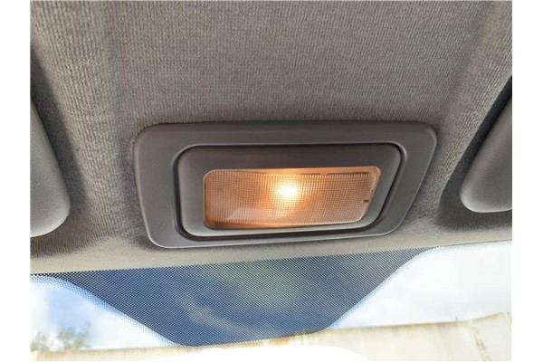 Recambio de luz delantero central techo para opel combo d 1.3 cargo l1h1 2,2t referencia OEM IAM 95513982 95530756 