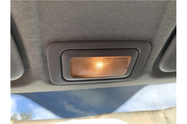 Recambio de luz delantero central techo para opel combo d 1.3 cargo l1h1 2,2t referencia OEM IAM 95513982 95530756 