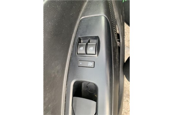 Recambio de mando elevalunas delantero izquierdo para opel combo d 1.3 cargo l1h1 2,2t referencia OEM IAM 95510912  