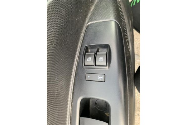 Recambio de mando elevalunas delantero izquierdo para opel combo d 1.3 cargo l1h1 2,2t referencia OEM IAM 95510912  