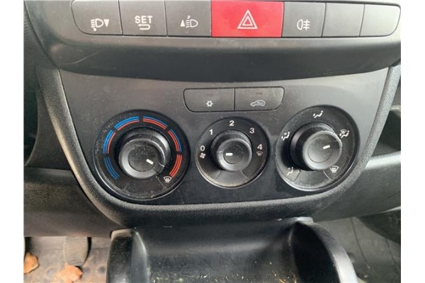 Recambio de mandos climatizador para opel combo d 1.3 cargo l1h1 2,2t referencia OEM IAM 95510823  