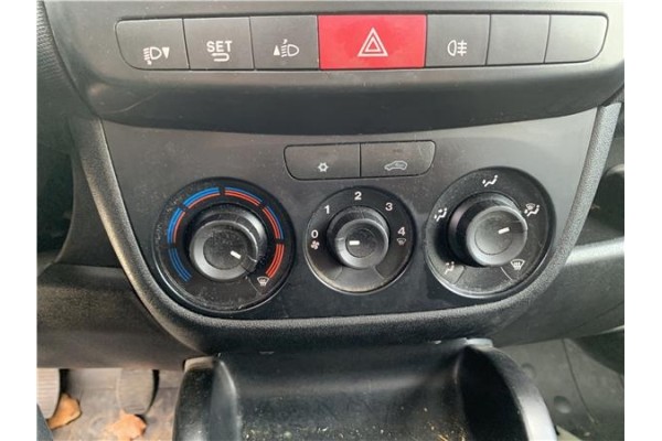 Recambio de mandos climatizador para opel combo d 1.3 cargo l1h1 2,2t referencia OEM IAM 95510823  