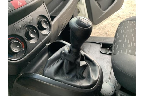 Recambio de palanca de cambio para opel combo d 1.3 cargo l1h1 2,2t referencia OEM IAM 55266371  